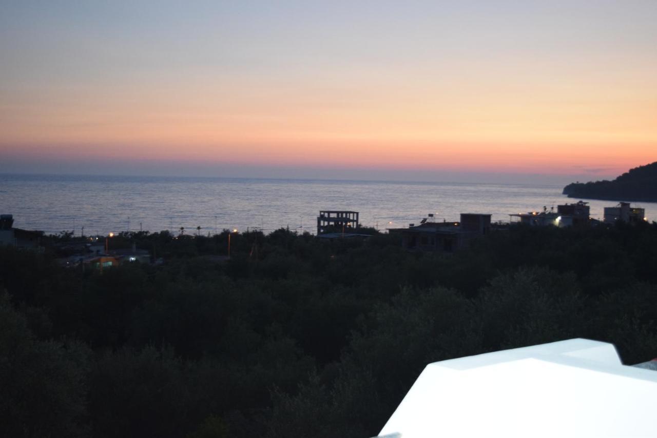 Velco Bb Himara Bed & Breakfast エクステリア 写真
