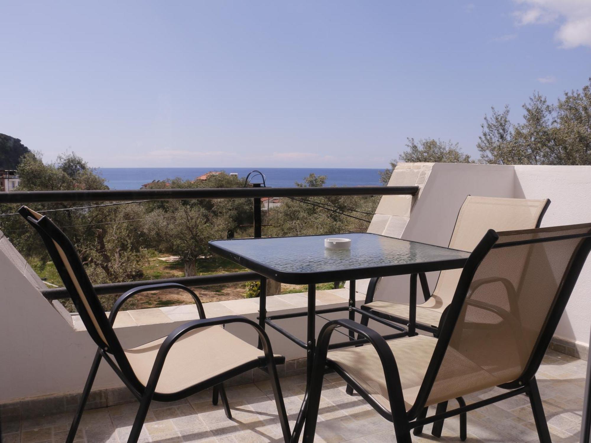 Velco Bb Himara Bed & Breakfast エクステリア 写真